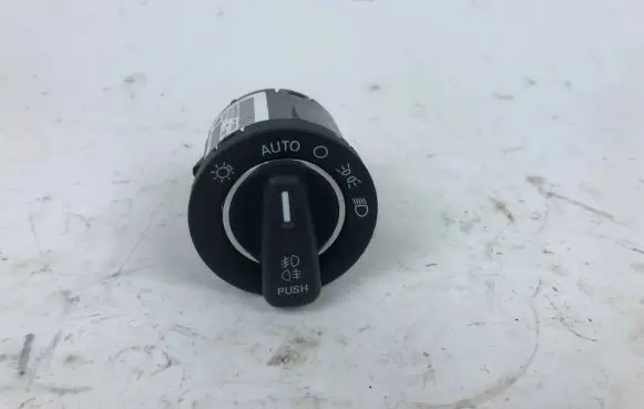 Maserati Levante Light switch 68240387AC 10112187 86390