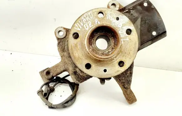 Opel Vivaro Front wheel hub