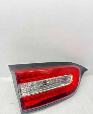 Tailgate rear/tail lights