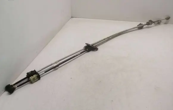 Gear shift cable linkage