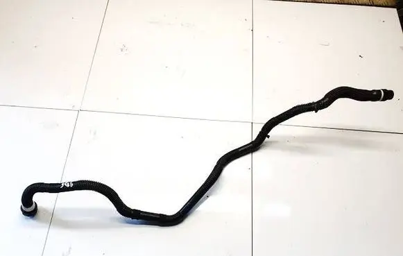 Tesla Model Y Engine coolant pipe/hose 164766699d 1647666-99-d
