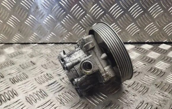 Audi A4 S4 B6 8E 8H Power steering pump 7690955108