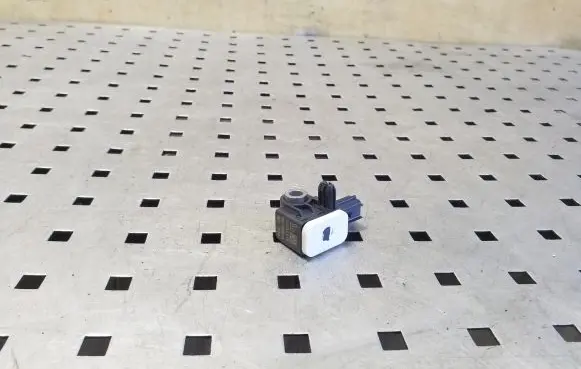 Ford Mondeo MK V Airbag deployment crash/impact sensor CM5T14B006AA