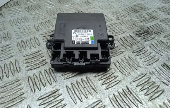 Mercedes-Benz A W169 Door control unit/module A1698207226