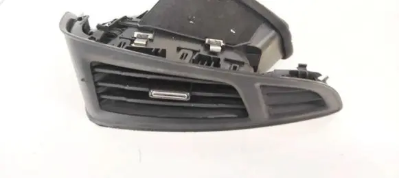 Ford Focus Dash center air vent grill BM51018B08