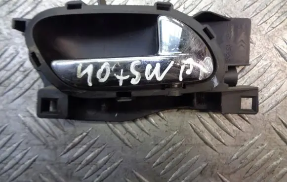 Peugeot 407 Rear door interior handle trim 