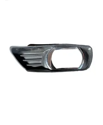 Toyota Camry Front fog light trim/grill