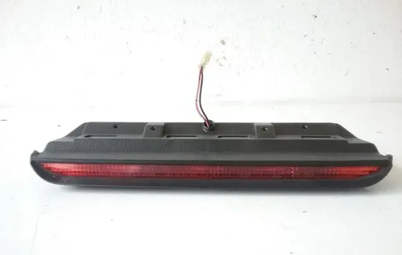 Subaru Legacy Third/center stoplight OEW2242 OEW24040