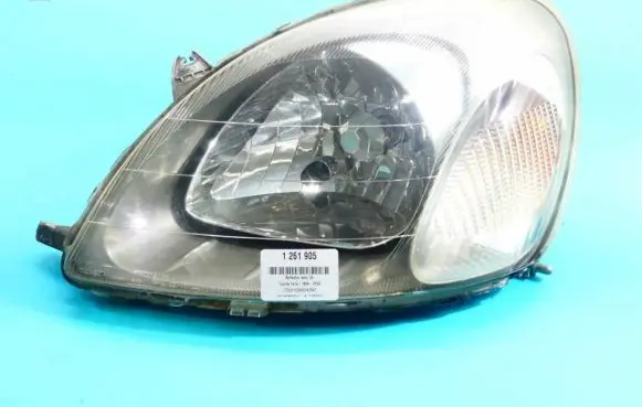 Toyota Yaris Headlight/headlamp IMPRK1261905