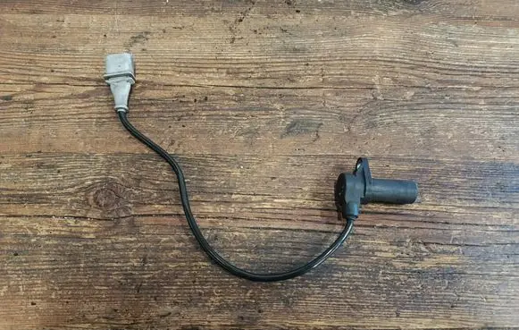 Porsche Boxster 986 Crankshaft speed sensor 98660611201