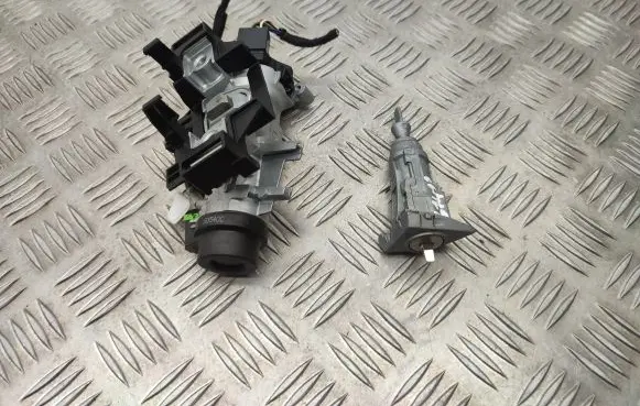Volkswagen T-Cross Front door lock (next to the handle) 2GM837167 2GM837168 1K0905851