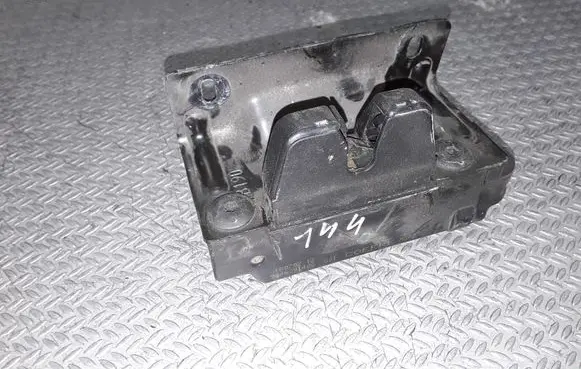 Peugeot 206 Tailgate/trunk/boot lock/catch/latch