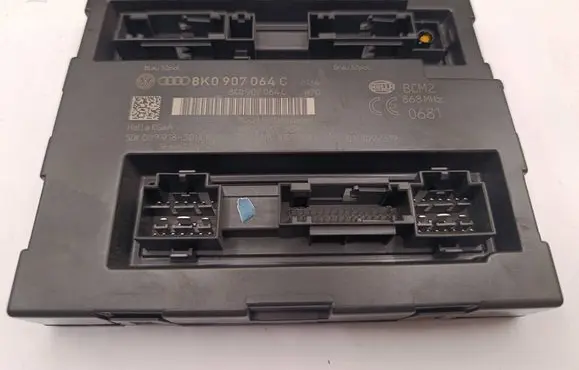 Audi A4 S4 B8 8K Comfort/convenience module 8K0907064C 5DK00991830