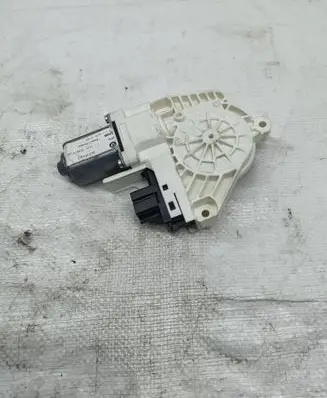 Skoda Yeti (5L) Rear door window regulator motor 5L0959812 918811100 03099285