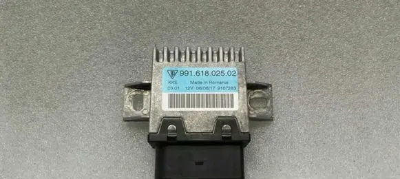 Porsche 718 Cayman 982 982c Fuel injection pump control unit/module 99161802502