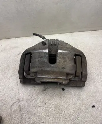 BMW 7 F01 F02 F03 F04 Front brake caliper 6036