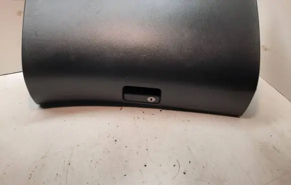 Toyota Avensis T250 Glove box 5555005070 33126M