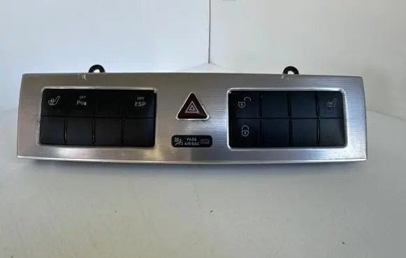 Mercedes-Benz C W203 Hazard light switch 2038703010 33635402 40958236001