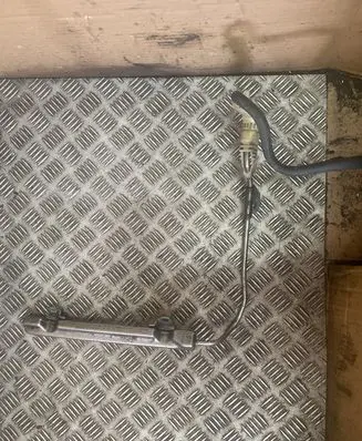 Toyota C-HR I Fuel main line pipe
