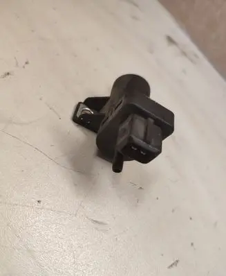 Renault Laguna III Turbo solenoid valve 8200762597