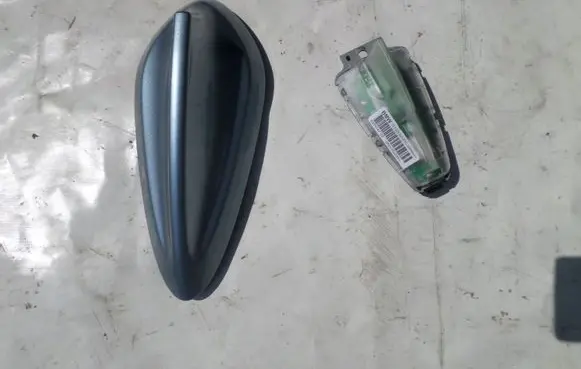 BMW 1 F20 F21 Aerial GPS antenna 6959147
