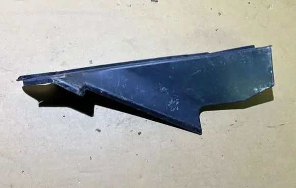 Mercedes-Benz Sprinter W901 W902 W903 W904 Radiator trim 9015051188