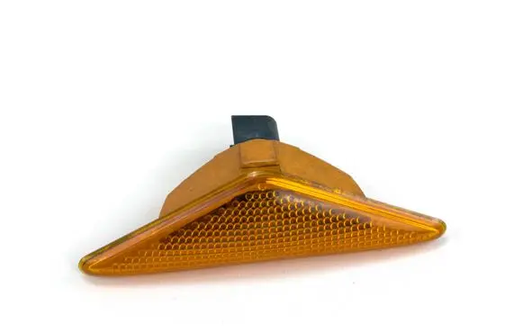 Ford Mondeo Mk III Front fender indicator light 1S7113K309AB