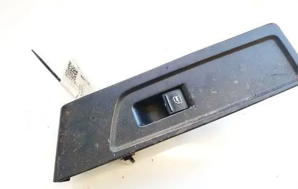 Volkswagen PASSAT B7 Electric window control switch 7L6959855B 3AC857857