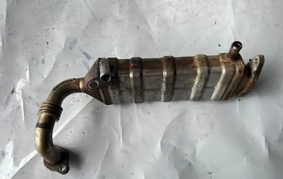 Toyota Land Cruiser (J120) EGR valve cooler 2560130060 13063870000A