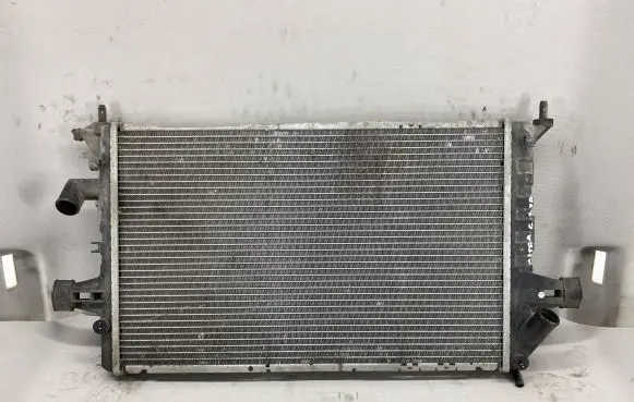 Opel Astra G Coolant radiator