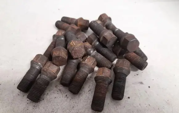 Volvo S80 Nuts/bolts 
