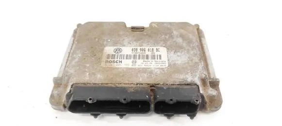 Skoda Octavia Mk1 (1U) Engine control unit/module 038906018BC 0281001755