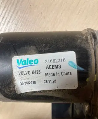 Volvo XC60 Front wiper linkage and motor 31662316