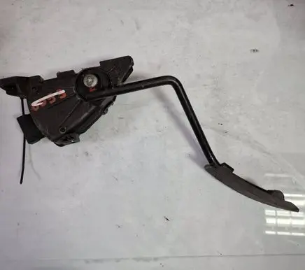 Opel Agila A Accelerator throttle pedal 9204284 4940083E50 6PV00819600