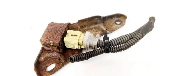 Toyota Prius (XW20) Airbag deployment crash/impact sensor