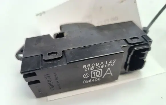 Mitsubishi Pajero Other switches/knobs/shifts