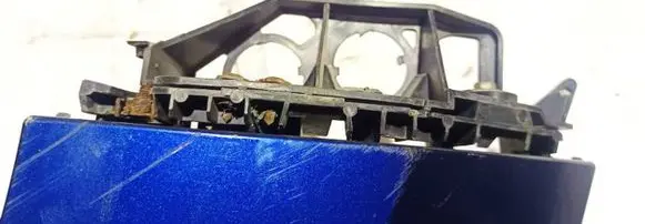 Peugeot 308 Front bumper mounting bracket