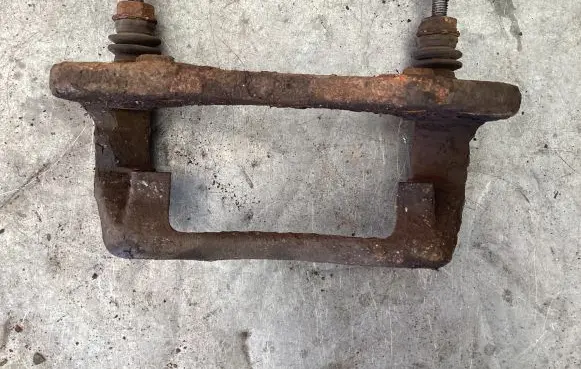 Peugeot 607 Front Brake Caliper Pad/Carrier 