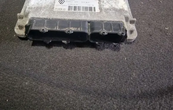 Renault Master II Engine control unit/module 8200511483