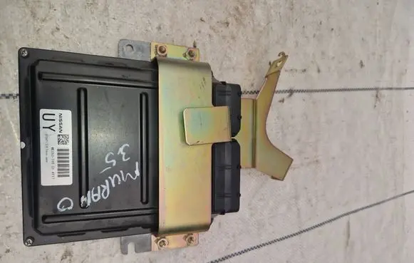 Nissan Murano Z50 Engine control unit/module Mec63-710