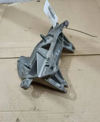 Renault Megane IV Gearbox mounting bracket 112221641R
