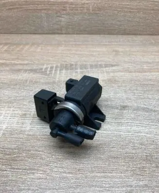 Volkswagen Golf IV Turbo solenoid valve 1H0906626 72190320
