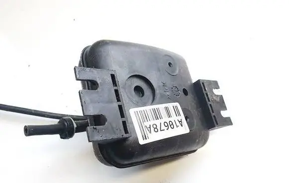 Vacuum air tank