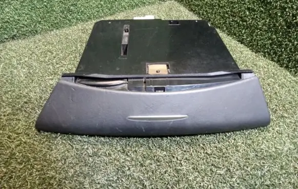 Mercedes-Benz S W222 Dashboard storage box/compartment A2226800210