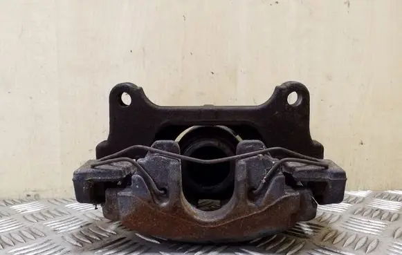 Skoda Superb B6 (3T) Front brake caliper