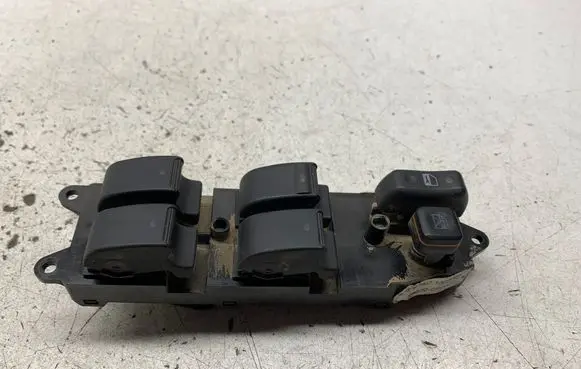 Toyota Corolla Verso E121 Electric window control switch 848200F030 37073C132B06