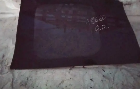 Mazda 5 Rear side window