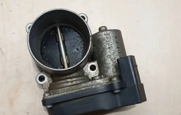Volkswagen Golf VI Throttle valve A2C53030936 03C133062C