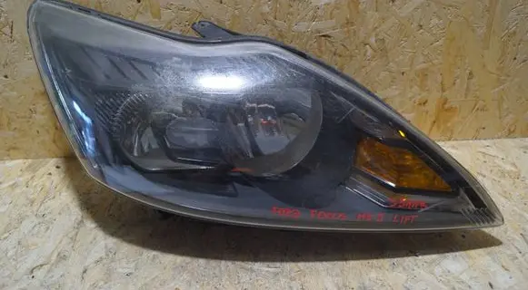 Ford Focus Headlight/headlamp