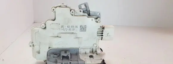 Audi Q3 8U Rear door lock 4G0839016